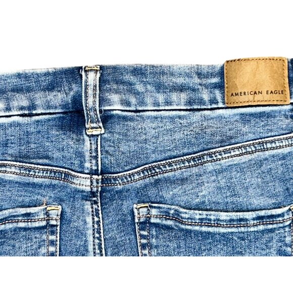 American Eagle Womensβ Curvy High Rise Distressed Shortie Size 4 cyber grunge - Picture 3 of 6